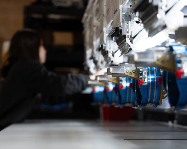 Multi-head embroidery machine